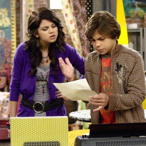 2000s Triple Pendant Necklace ASO Alex Russo - Picture 8 of 9